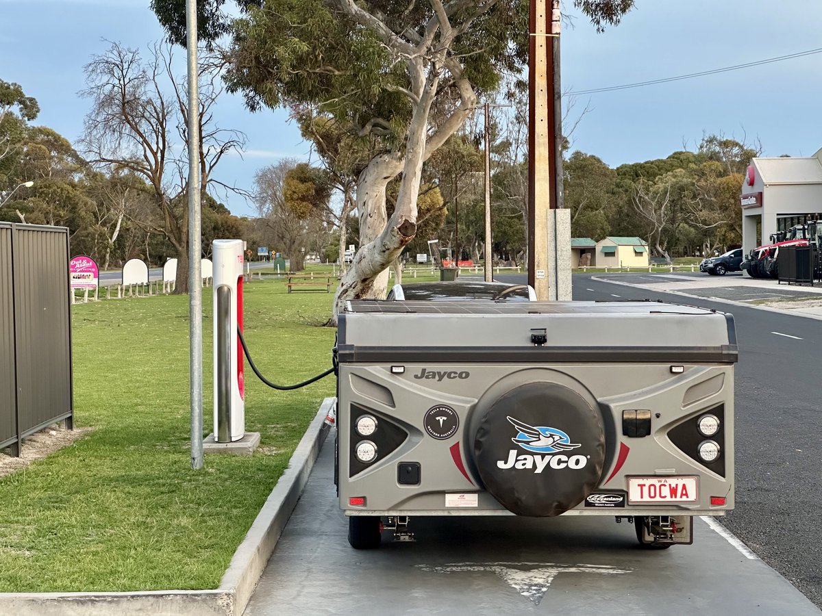 #evadventure
#AUSYLongLap #AUSYVanTour
<a href="/VarietyAU/">Variety Australia</a> 
<a href="/Tesla/">Tesla</a> <a href="/TeslaAUNZ/">Tesla Australia & New Zealand</a> #ModelY
Day 9
Arrived #Keith #SouthAustralia after traveling 123km from #TailemBend. Efficiency 324Wh/km
Charging at the <a href="/TeslaCharging/">Tesla Charging</a> V2 #Supercharger
