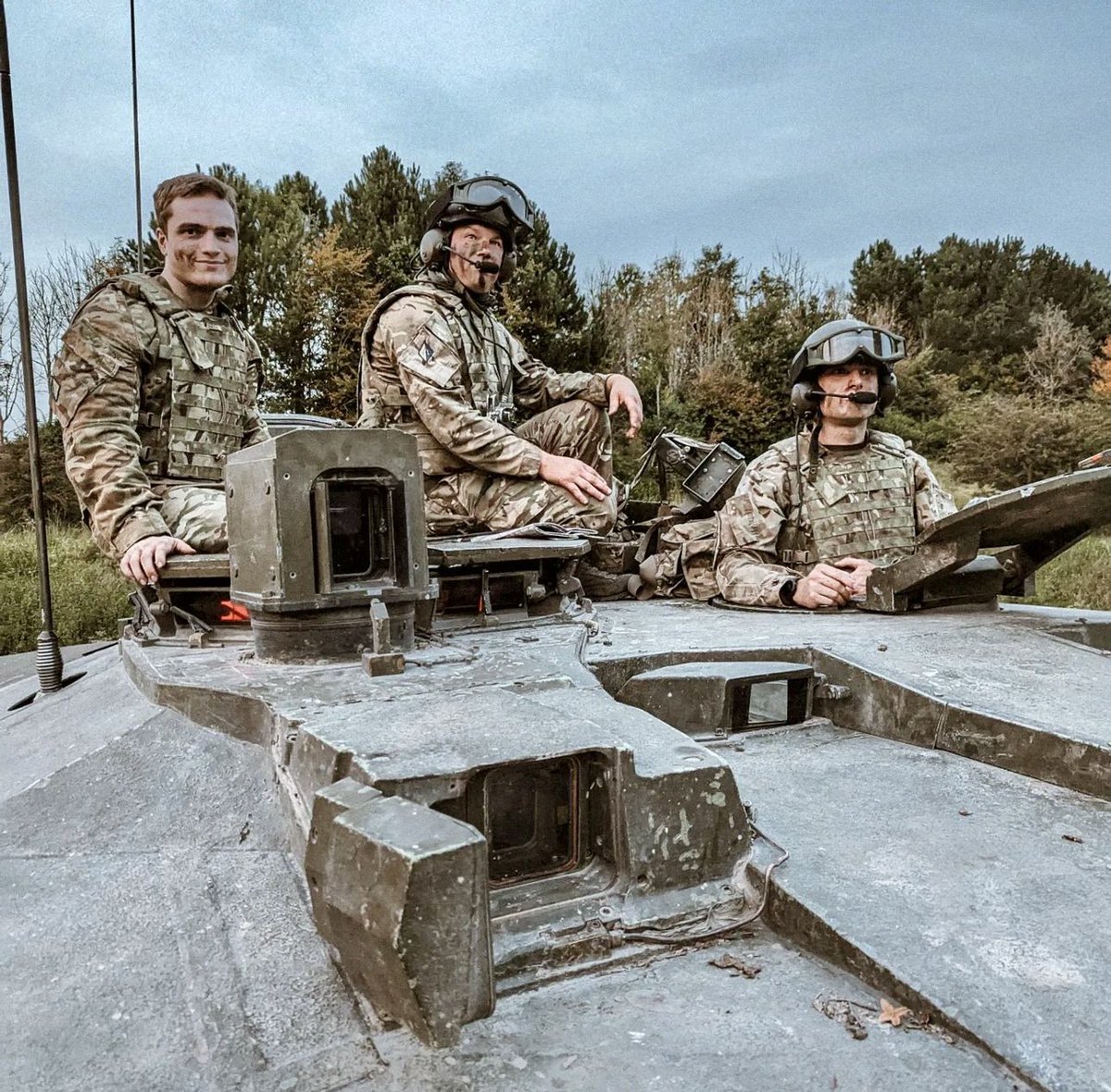 Royal Armoured Corps (@royalarmdcorps) on Twitter photo A weekend job with a difference.
Tanks. Sport. Adventure. Mates.
The <a href="/WessexYeomanry/">Royal Wessex Yeomanry</a> Armoured Reserve is recruiting now in the South West.
#Gloucestershire #Wiltshire #Dorset #Devon #Armyjobs #Armoured #Robustagilecapable #Britisharmy #Tanks #Army #British #cavalry #bethebest A weekend job with a difference.
Tanks. Sport. Adventure. Mates.
The <a href="/WessexYeomanry/">Royal Wessex Yeomanry</a> Armoured Reserve is recruiting now in the South West.
#Gloucestershire #Wiltshire #Dorset #Devon #Armyjobs #Armoured #Robustagilecapable #Britisharmy #Tanks #Army #British #cavalry #bethebest