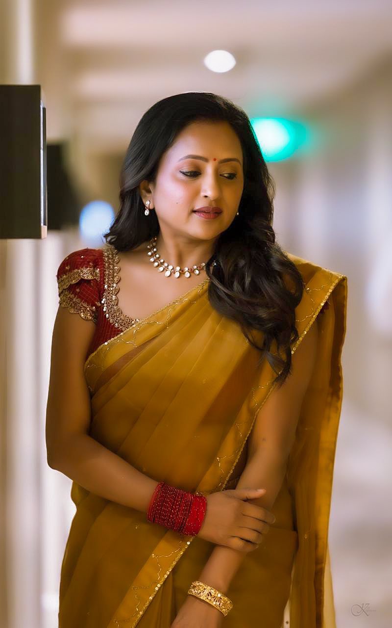 Anchor Suma Interview With KTR, KTR Interview On GHMC Elections, iiQ8