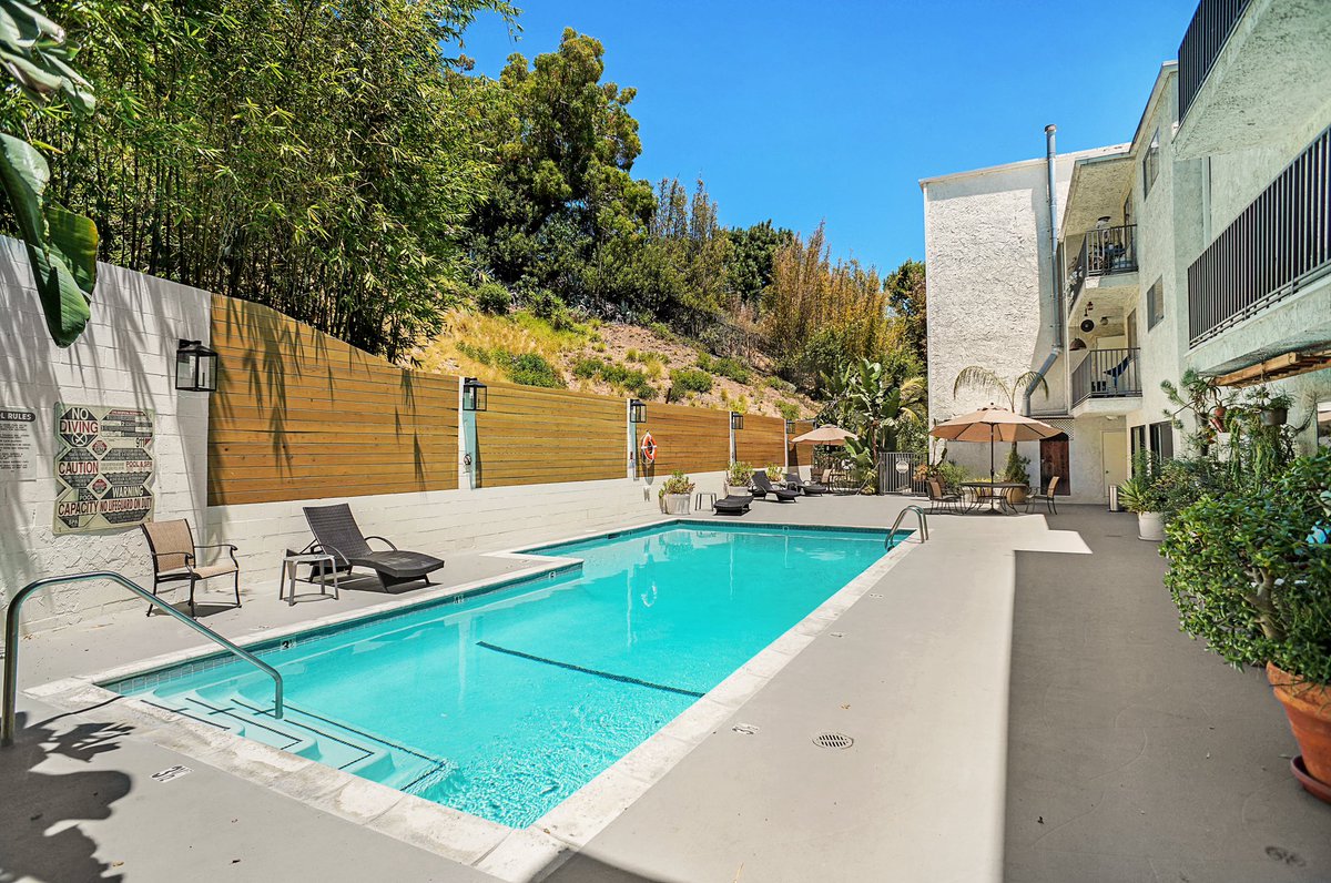 CharlieSchuster's tweet photo. SOLD 1230 Horn Ave #532, West Hollywood. Renovation in progress! https://t.co/itiiiUN4rP https://t.co/8A1Lbqj5Mk