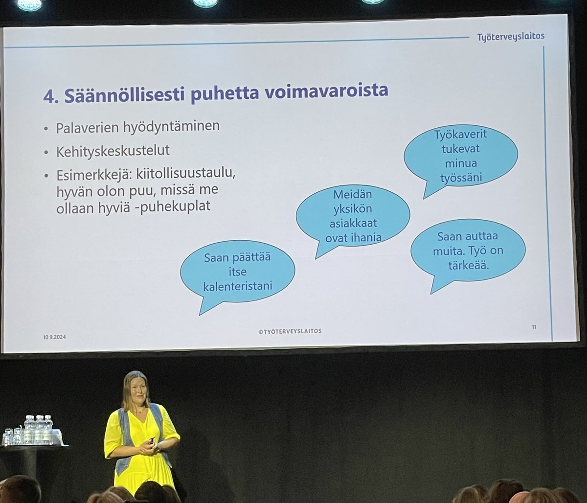 PekkaHeidi's tweet photo. Työterveyslaitoksen Mervi Halonen antaa vinkkejä työyhteisön voimavarojen tukemiseen. Puhutaanko teillä säännöllisesti työn voimavaroista? #työhyvinvointimessut https://t.co/x1MXkSGPRz