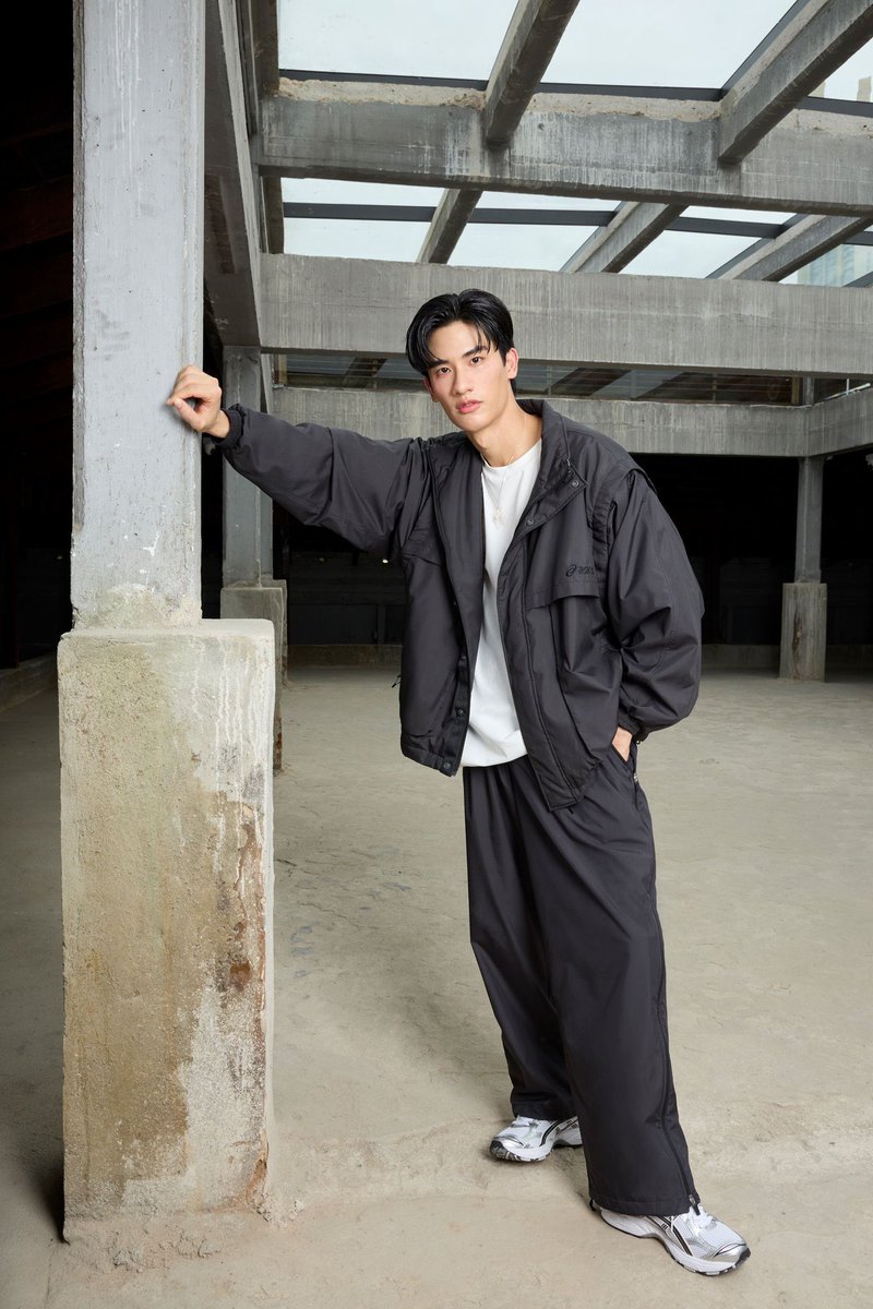 _ai_ueo_t's tweet photo. かっこいい🫠

#ASICSSPORTSTYLETH 
#ASICSSportStyle #ASICSStyle 
#SoundMindSoundBody
@Tawan_V #Tawan_V https://t.co/9AtPJ34DoN