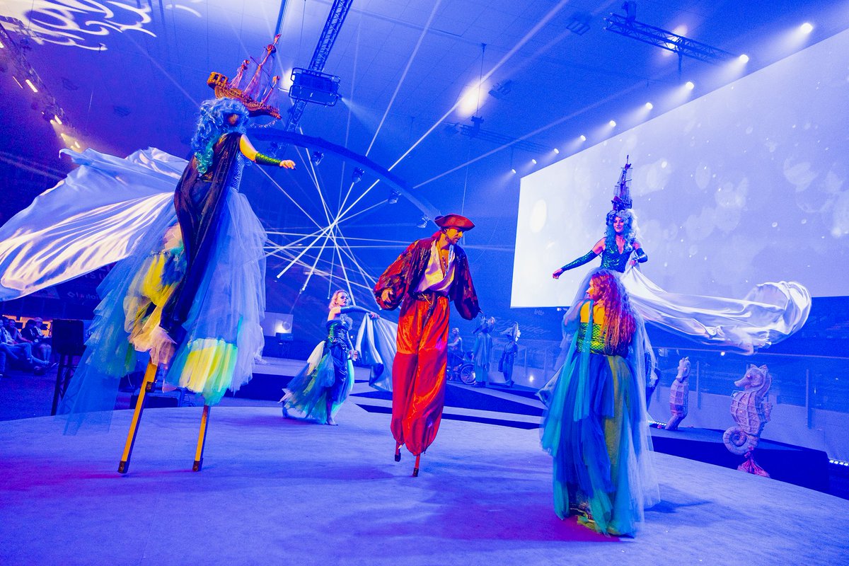 VelocitySeries's tweet photo. Remember the maritime figures and enchanting sounds of the sea on the #VC24 stage? 🔱🧜♀️🌊
At the closing ceremony, Gdansk proudly took over the baton to host #VC25. The Gdańsk Archipelago of Culture Theatre performed a captivating show celebrating Gdansk's rich maritime history! https://t.co/JxfMf1ymGc