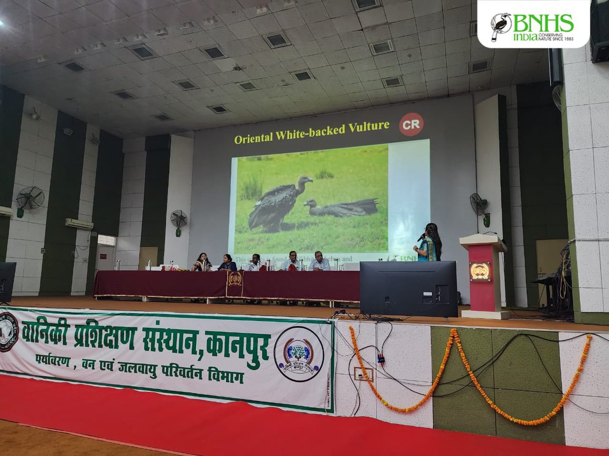 BNHSIndia's tweet photo. 🦅 Guardians of the Sky! VSZ-UP hosted a vulture conservation workshop at FTI Kanpur, training 86 range officers from Bihar, Uttarakhand & UP. Forest officials stressed vultures' crucial role in the ecosystem. 🌍
#SaveVultures #WildlifeProtection #VSZUP #FTIKanpur #BNHS #VSZ https://t.co/78oazMELBI