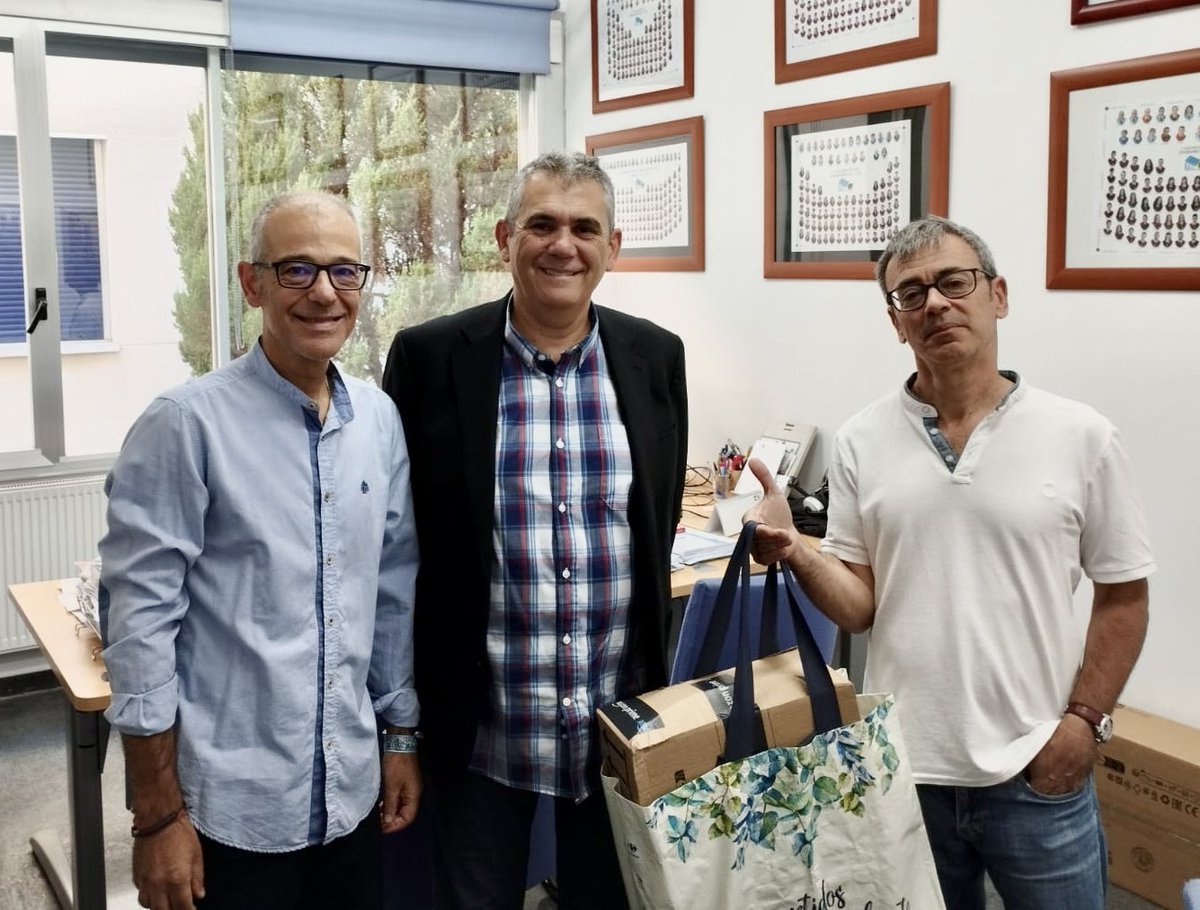 El AMPA del Instituto García Bernalt subvenciona la actividad de “RECREO DIVERTIDO” para este curso 24/25. 
Todos los alumn@s que lo deseen pueden  jugar: PARCHIS, AJEDREZ, DAMAS, DOMINÓ,etc para fomentar la igualdad y convivencia. <a href="/iesfgb/">IES FGB</a>