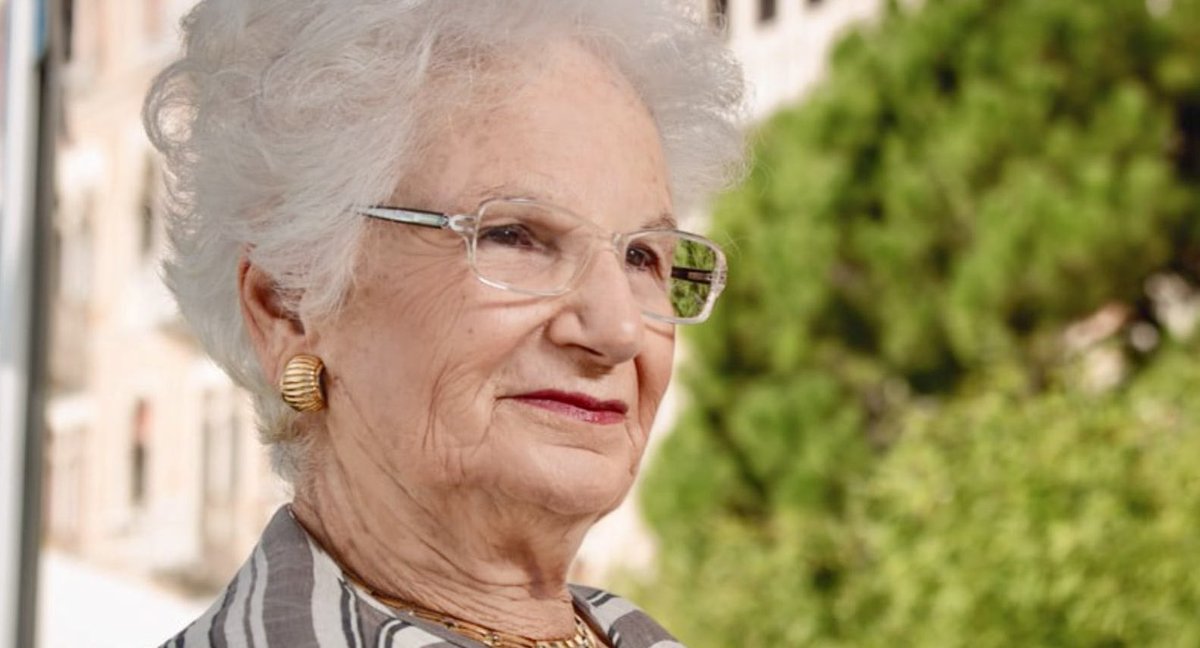 Buon compleanno a Liliana #Segre, che oggi compie 94 anni. 

Auguri ad una delle donne più coraggiose e resistenti di questo paese, con infinita gratitudine e riconoscenza.

#10settembre