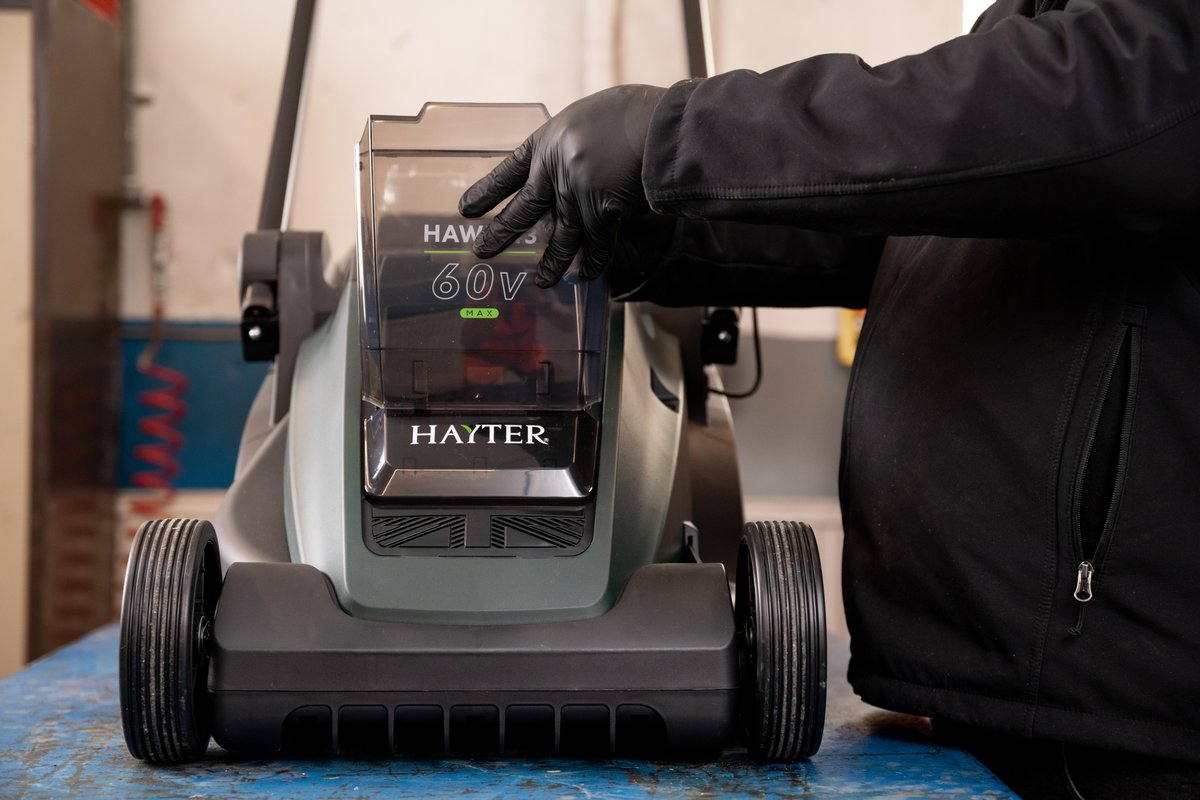 Hayter mowers are mowers for life 🦾💚

That’s why our community of lawn experts always use official Hayter parts.

To find spare parts for your mower, we can help with our spare parts enquiry.

Find spare parts: hayter.co.uk/spare-parts-en…