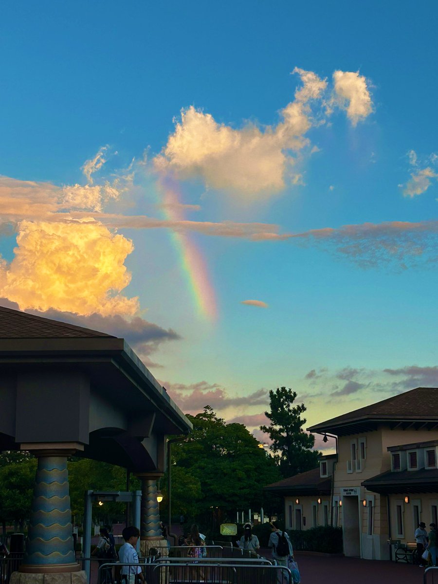 ディズニーシー帰りに撮れた1枚🌈