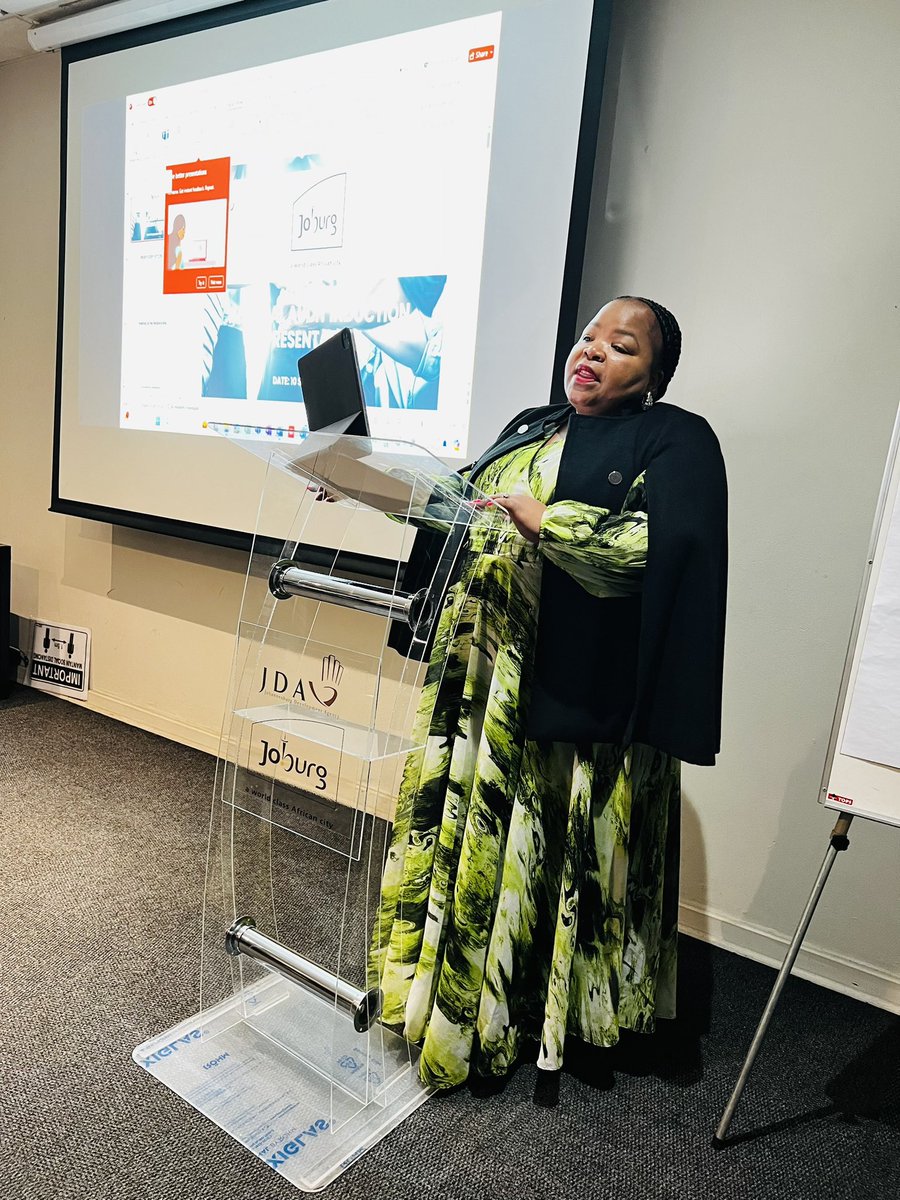 Eunice_Mgcina's tweet photo. Exciting morning at the @JDA_joburg offices! Joining JDA CEO @mathibe_i in welcoming new board chairperson Mr. Julius Maputla and fellow board members. Looking forward to driving progress for Joburg! #JDA #Leadership #JoburgDevelopment #UrbanGrowth #CityOfJoburg #CoJ #DevPlanJozi https://t.co/YGxPbxdw9o