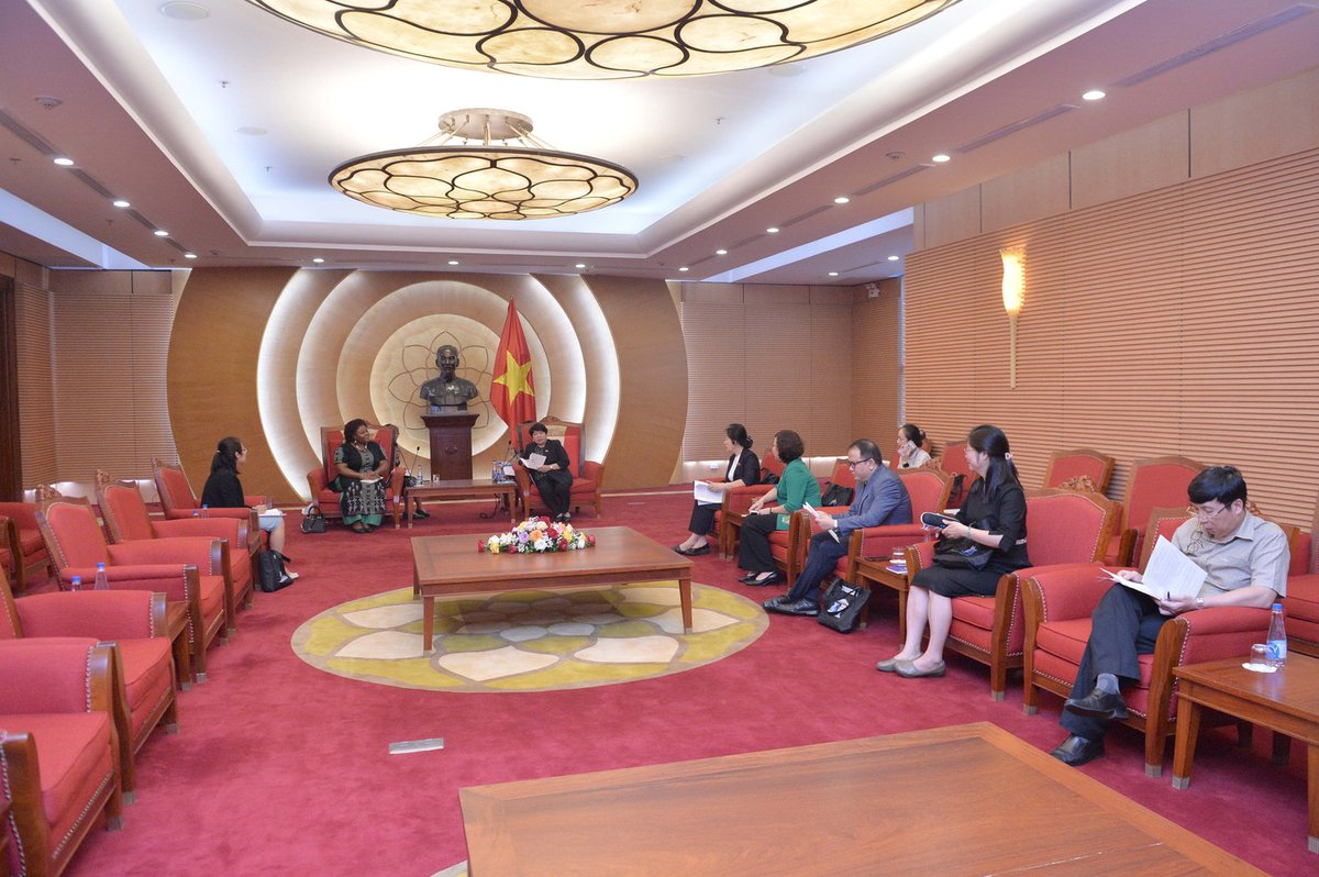UN Women stands ready to help Viet Nam rebuild after #TyphoonYagi. Rep. Caroline Nyamayemombe met with Chair of National Assembly Committee on Social Affairs to reaffirm the commitment to gender equality and long-term cooperation of both sides for a more inclusive future. 🤝