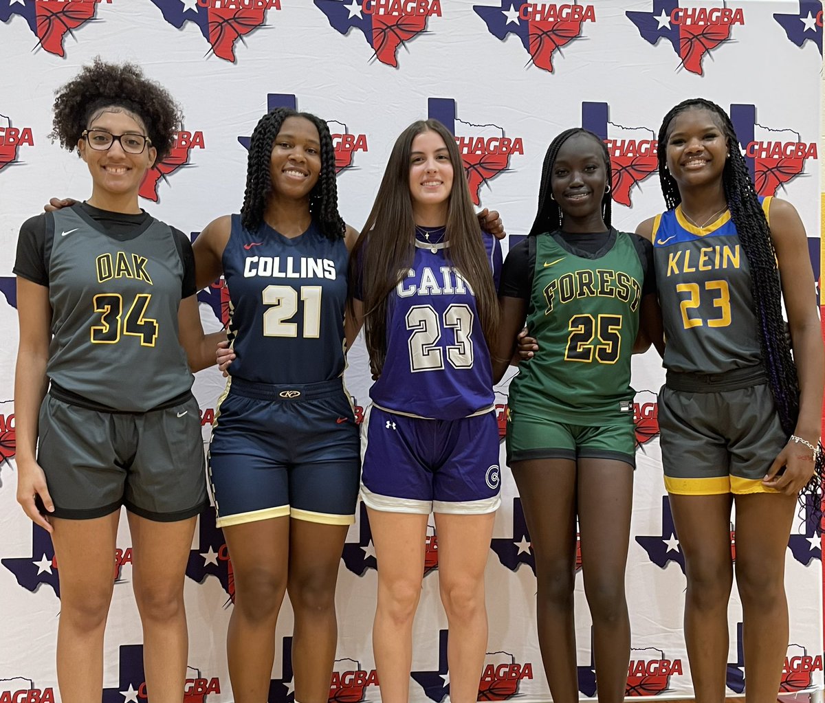 KOLadyHoops's tweet photo. Klein Oak Girls Basketball and Klein ISD Athletics were well represented at the 2024-25 GHAGBA Breast Cancer Awareness Photo Shoot sponsored by Team Funded. 

Huge thanks to UST Women’s Hoops for always accommodating us. 
#photoshoot #basketball #breastcancer https://t.co/zYNDidnLGx