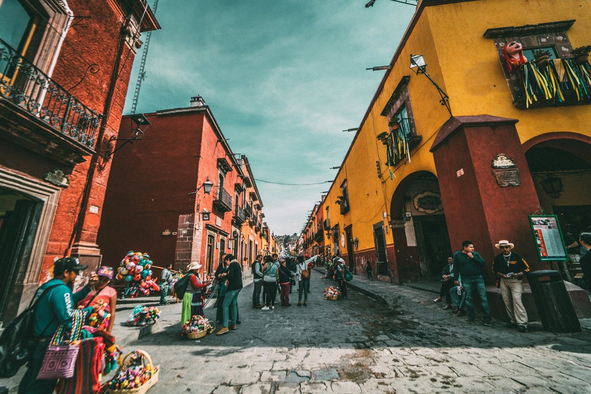 AtlasGuideX's tweet photo. ALL countries of North America are now available on https://t.co/TqWTK6eAFm 🌍
#Atlasguide #travelguide #northamerica #wanderlust https://t.co/gPbivKe0pk