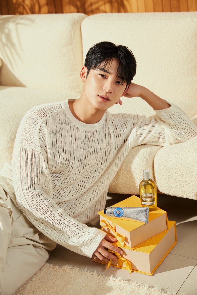 loccitane_jp's tweet image. L’OCCITANE with MINGYU 新キャンペーン #TakeTimeForYourself が本日よりスタート。

甘くやさしい香りで、オイルからミルクに変化するユニークなテクスチャの #アーモンドシャワーオイル をお楽しみください。

もっと見る▼
bit.ly/4gaODAB

#洗うオイル
#MINGYU
#loccitane
#ロクシタン