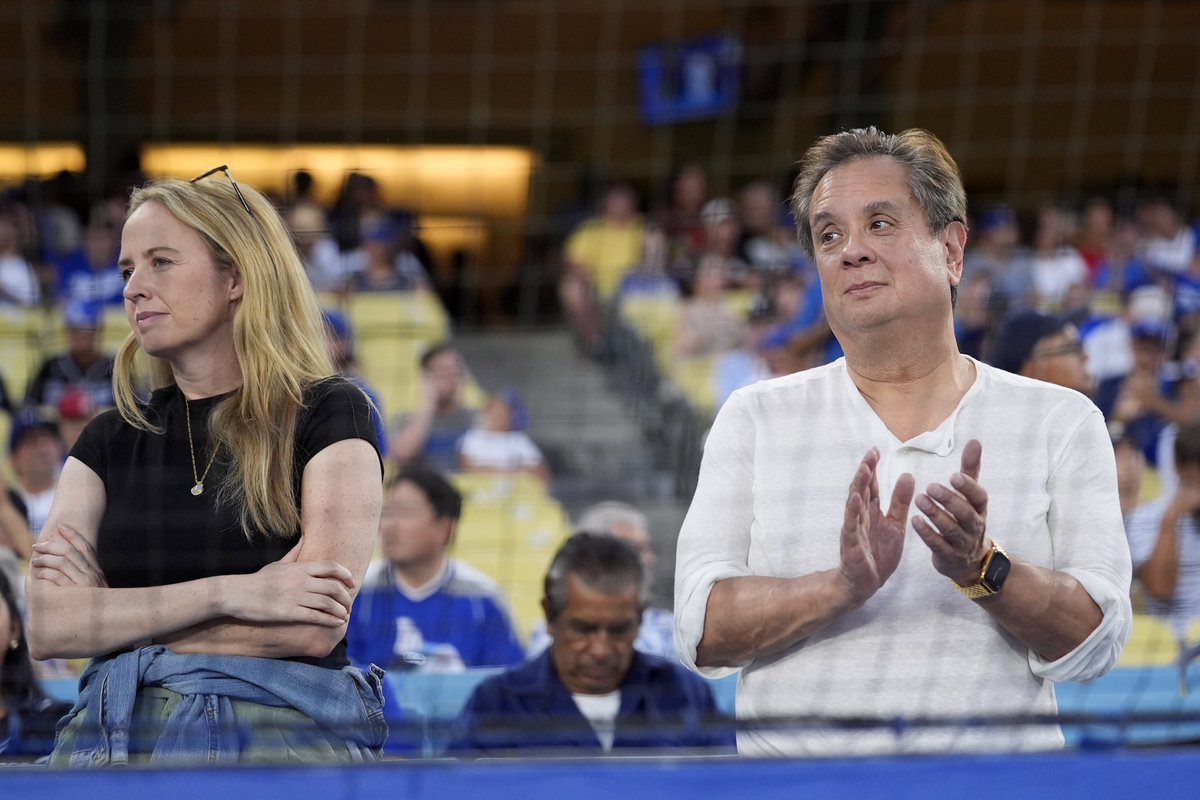 Mark J. Terrill tweet media