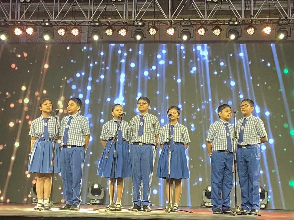 UKinKolkata's tweet photo. The @TimesNow School Ranking (East) event was interspersed with some scintillating cultural performances by students of various schools.
#GREATCreativity https://t.co/XYOkW3Oemp