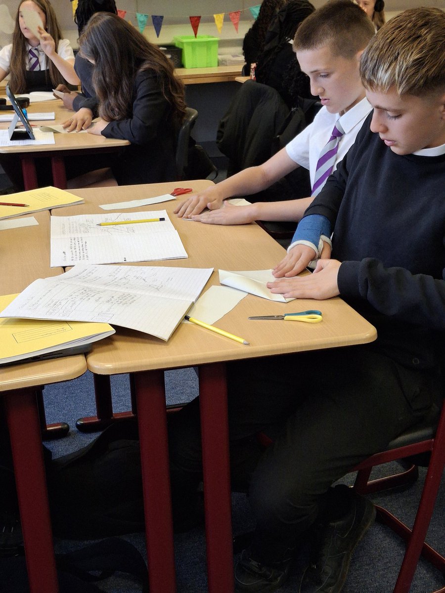 MrsStaceyMods's tweet photo. Class 2B enjoying some interactive geography with me on Monday morning 🌋🍃

Making volcano diagrams out of old school playground fortune tellers 😎

Thank you @MissWhiteGeog for the lesson!

@allsaintsrcsec 
@socialallsaints https://t.co/JQZS6hc0Cw