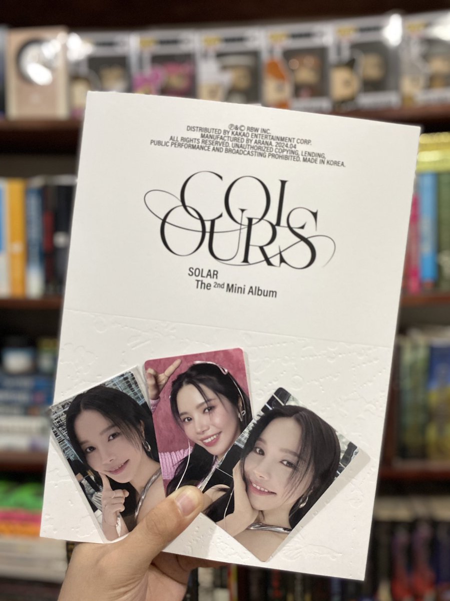 moomultii's tweet photo. My copy of Solar’s Colours is finally home! Thank you @bluefairyshopph 🥹🫶🏼 #BFSPHFeedbacks https://t.co/7WWHNEQUV3
