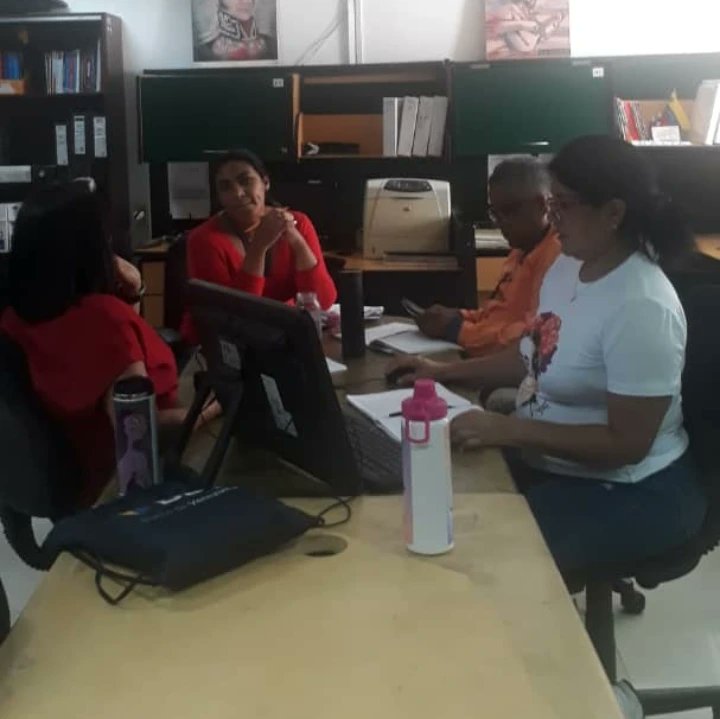 Desde la Dirección General de Cultura del @MPPEDUCACION mesa de trabajo para el inicio de clases, excelentes propuestas = éxito seguro