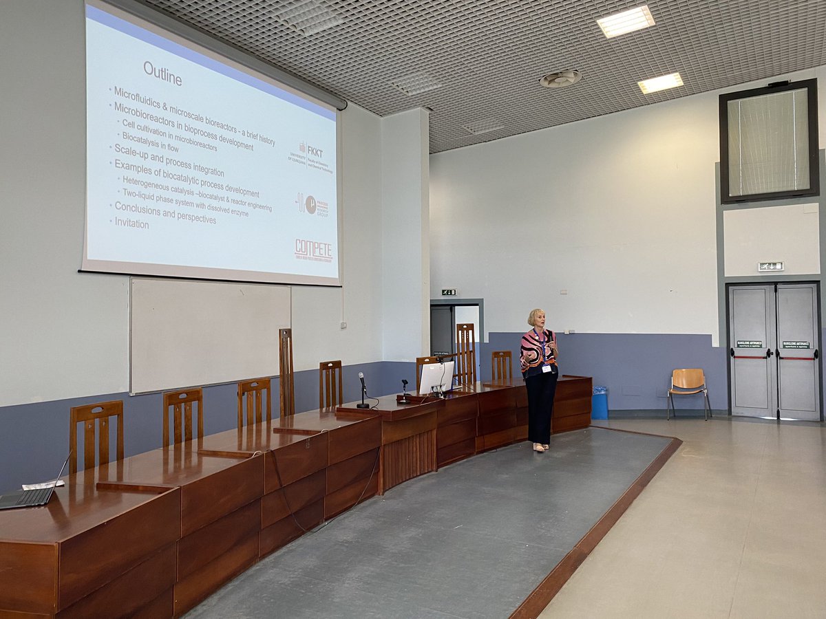 Already here attending the introductory lecture from Polona Žnidaršič-Plazl:introduction to micro/nano fluidics in bioprocess