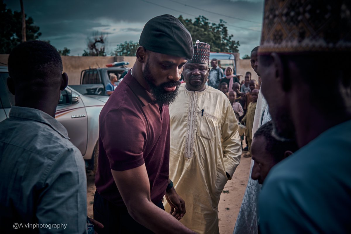 Tunde_OD's tweet image. Day 2. Borno state, Maiduguri.
Dialogue with the community leaders to explain the benefits of chess and education to their children.
