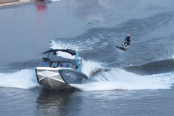 hangzhoufeel's tweet image. 🏄The 2024 #Wakeboarding World Championships will kick off on Oct 23 at Xianghu National Tourism Resort in #Hangzhou's Xiaoshan district, with athletes from 28 countries and regions🌎 having registered for the event thus far. The 6-day championships will serve as a qualifying
