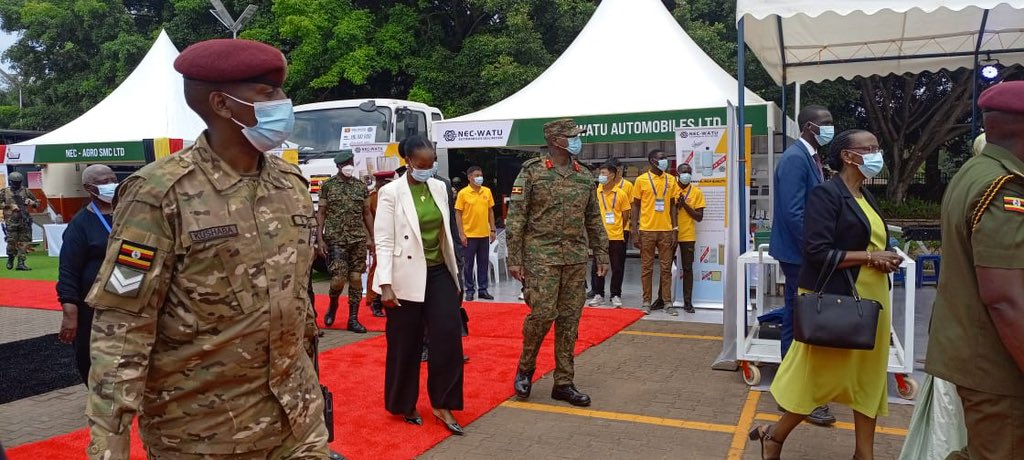Kamukama Fredie #FutureSecured #PLU (@kamukamafredie) on Twitter photo My incoming president, Gen. Muhoozi Kainerugaba <a href="/mkainerugaba/">Muhoozi Kainerugaba</a> and incoming First Lady mama Charlotte Kainerugaba . Viva UPDF โ๏ธ๐บ๐ฌ, viva East Africa My incoming president, Gen. Muhoozi Kainerugaba <a href="/mkainerugaba/">Muhoozi Kainerugaba</a> and incoming First Lady mama Charlotte Kainerugaba . Viva UPDF โ๏ธ๐บ๐ฌ, viva East Africa