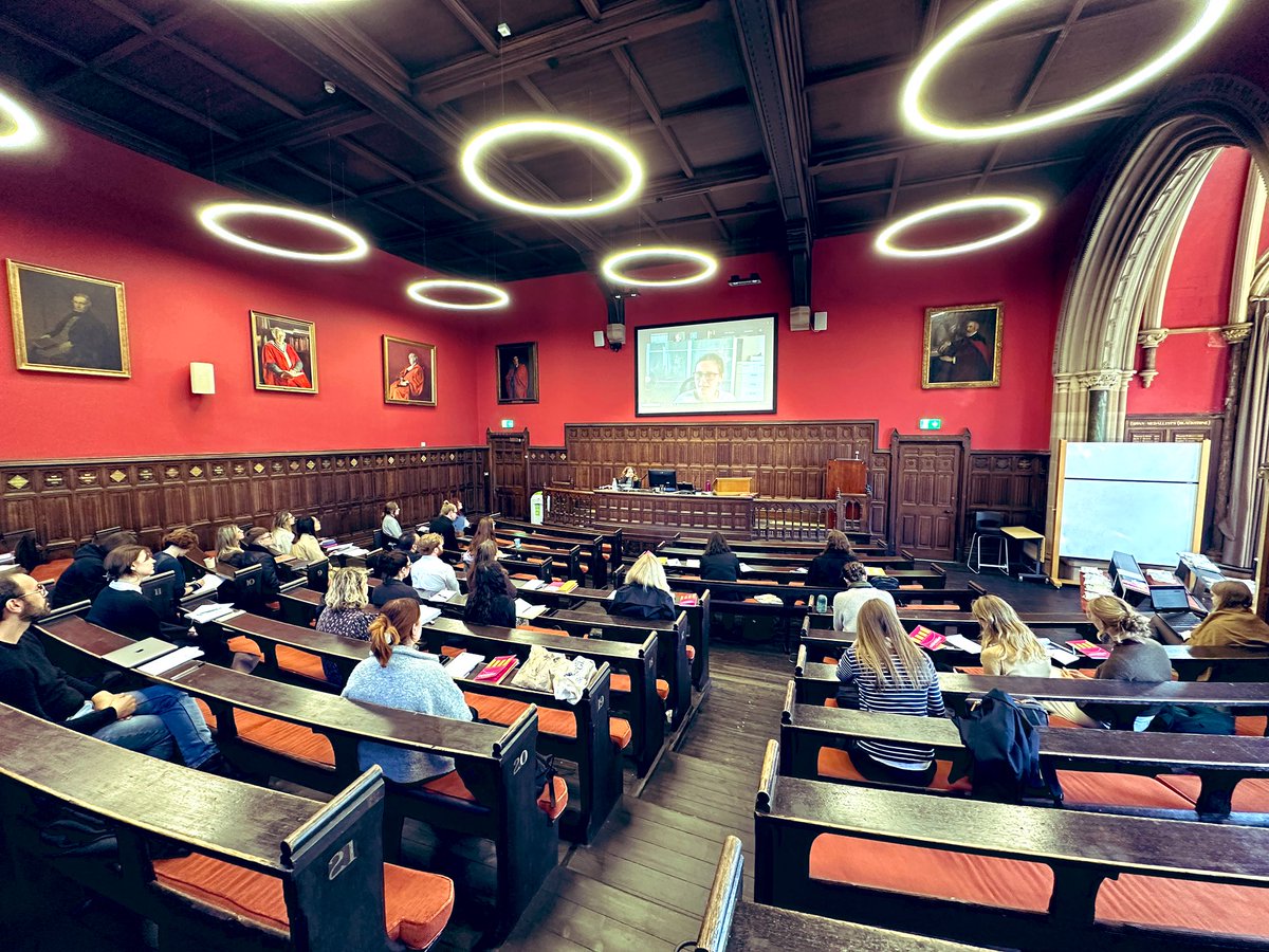 The discussion of Elinor Mason’s amazing keynote is underway with lots of great questions!