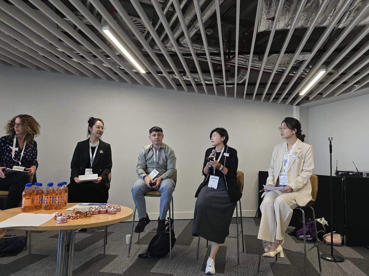 Thank you, Guorong (China) and Alex (UK), discussing opportunities for role advanced practice at the ICN inaugural student assembly <a href="/NPAPN2024/">ICN NP/APN 2024</a>