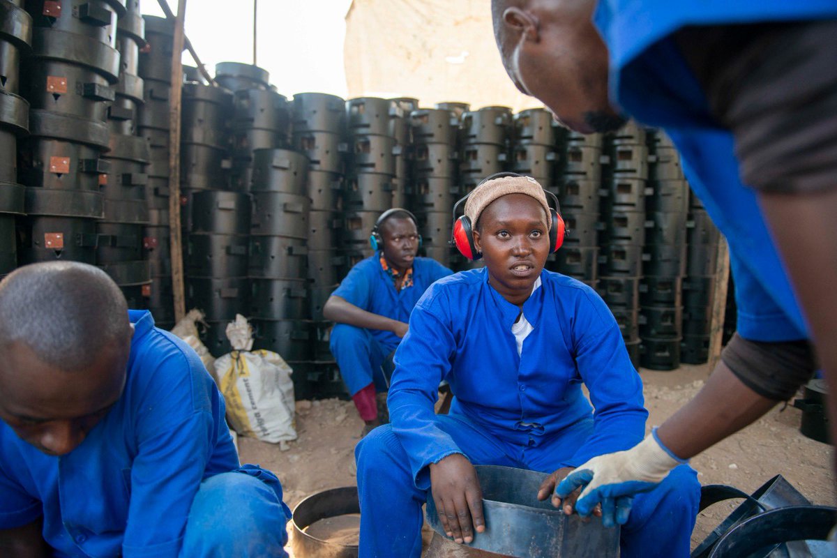 sahr_kpundeh's tweet photo. Exciting news for Rwanda!
The @WorldBank has approved funding to empower 200,000 young Rwandans through Priority Skills for Growth and Youth Empowerment (PSGYE) Program. Looking forward to seeing Rwanda’s youth upskilled for greater productivity
More here: https://t.co/qtipl417lE https://t.co/Apf63Wuuei