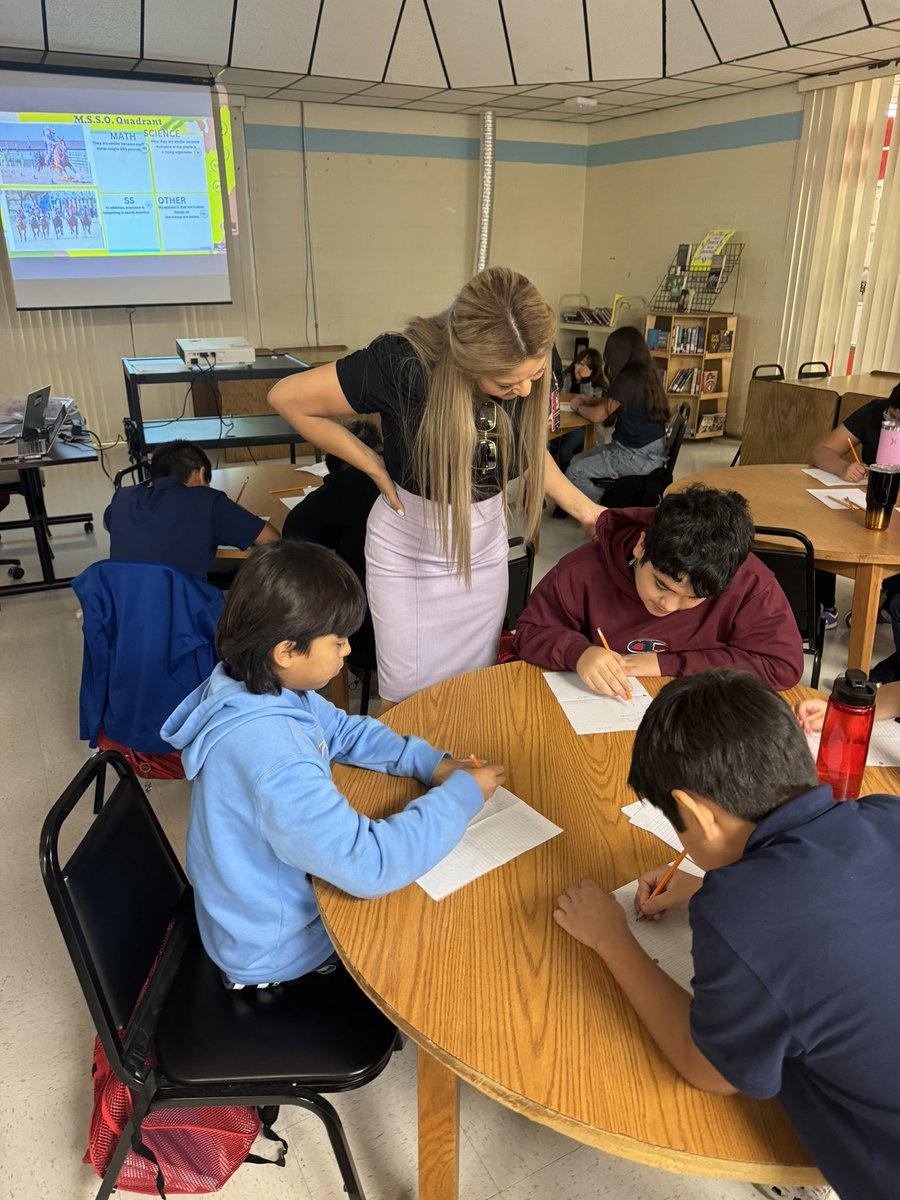 DrETontheBorder's tweet photo. #Telpas Bootcamp happening now in #ProgresoISD #dretco #ESL #Bilingual https://t.co/IaoemhK2iz