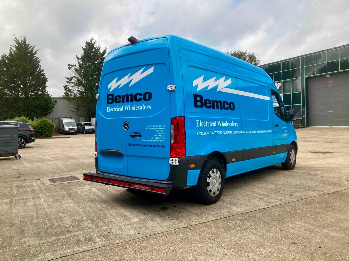 RGVA_ltd's tweet image. It’s been a busy couple of weeks at RGVA &amp;amp; for our teams working around the country! Here’s just a snapshot of the diverse range of work we’ve been busy with

Traxx framing systems
Full printed wraps
Commercial cut graphics

#vehiclewrap #trailerwrap