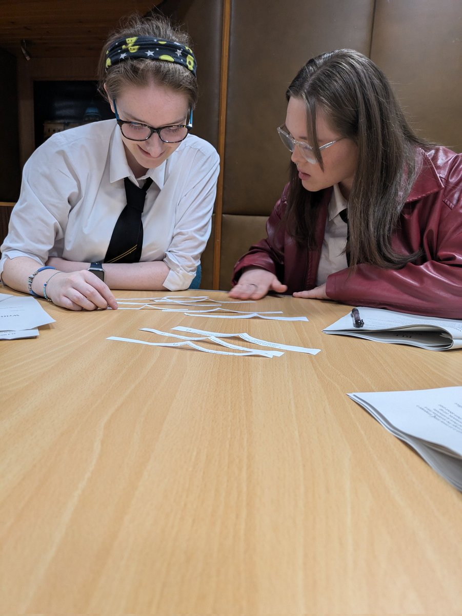 Miss Ryan tweet media