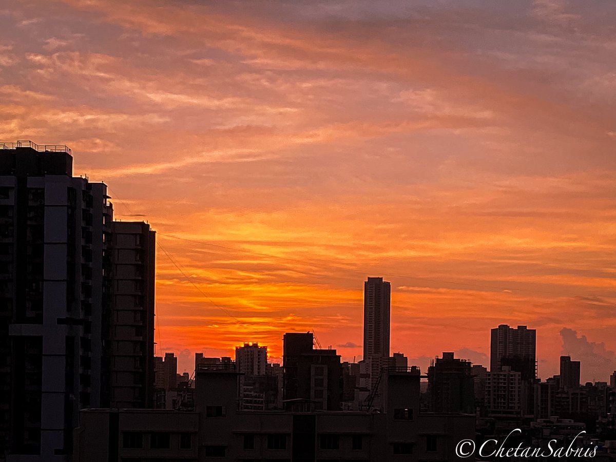 chetansabnis's tweet photo. Evening skies
Yesterday Today
#EveningSkies #mumbai #colourriot https://t.co/R2t6UL3xb2