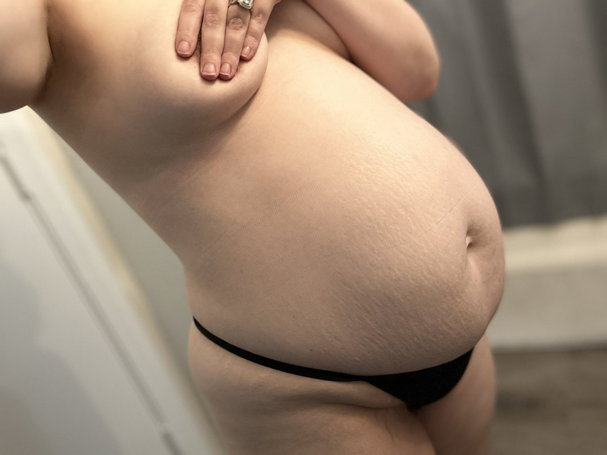 HeatherLove_X's tweet photo. Would you fuck a pregnant girl? https://t.co/kdmxI8XGks