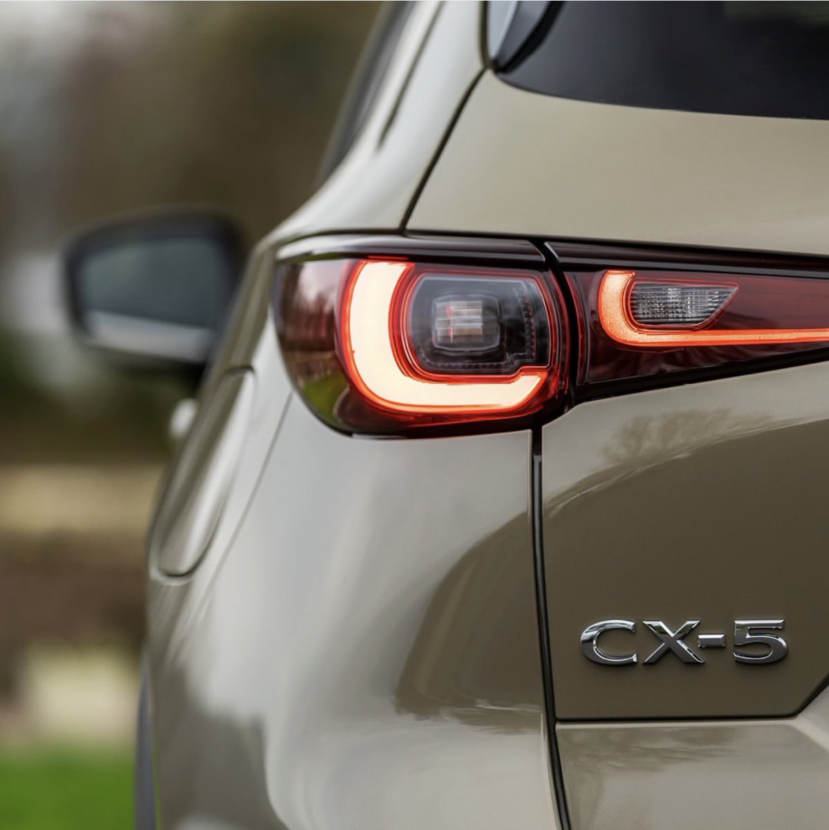SignatureMazda's tweet image. Experience the perfect blend of luxury and power with the Mazda CX-5. 

Ready to elevate every drive? Visit Signature Mazda in the Richmond Auto Mall today! 

#MazdaCX5 #RefinedPerformance #NextLevelDriving #Mazda