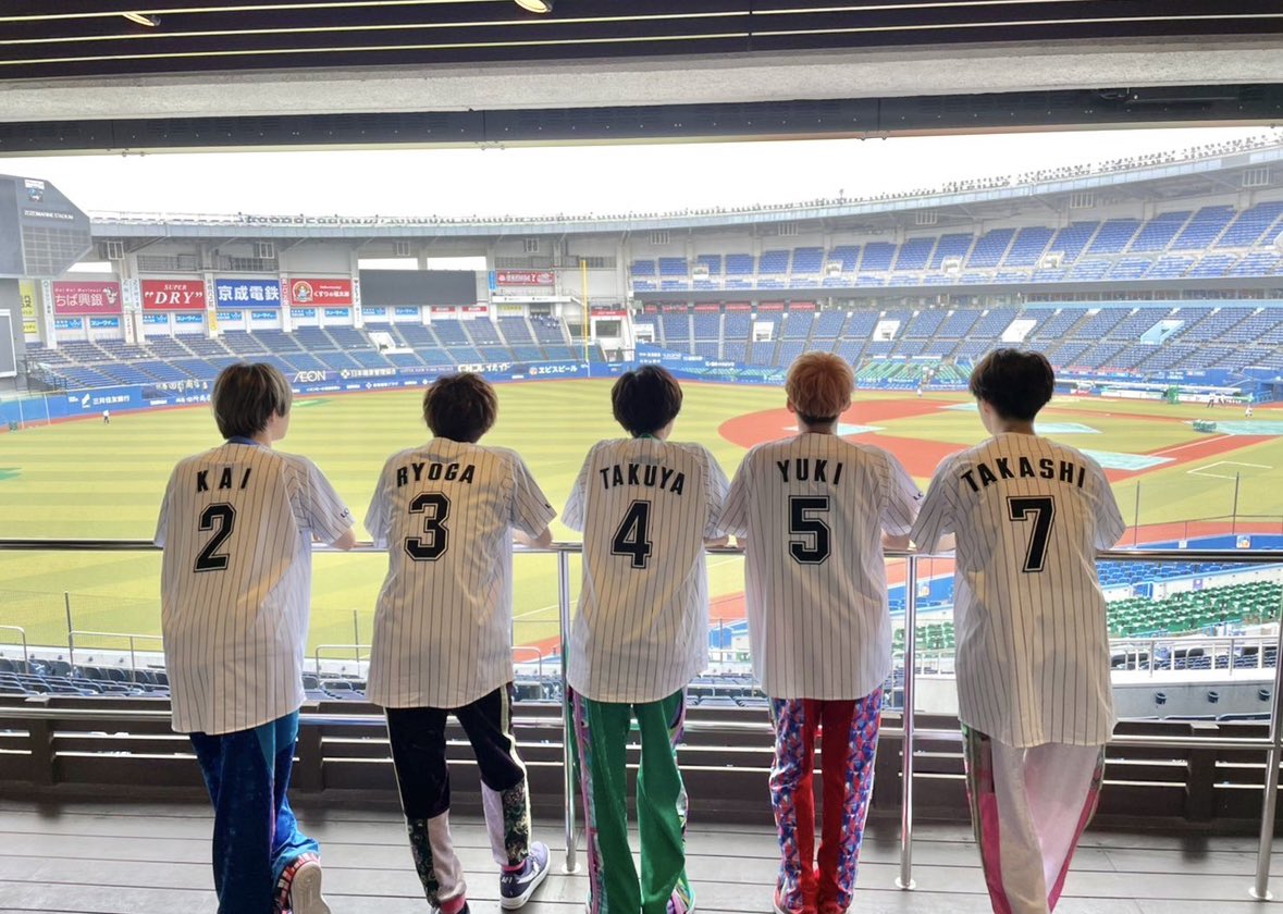 rinanaaaaaan's tweet photo. ツアーTはこれくらい名前と号車をドーンと頼む https://t.co/yN8GPq2QWH