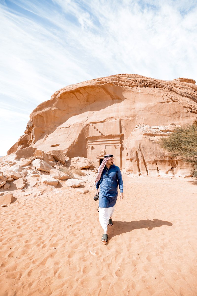 shane_ferris_'s tweet image. Sometimes you need to blend in so you can be welcomed with a smile. 

It’s also good to avoid looking like an American tourist when possible. #spreadtruth #traveltips