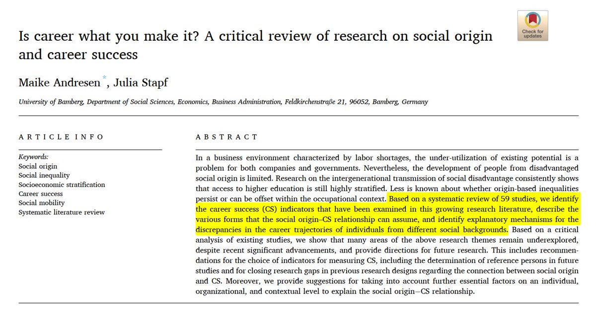 Sosyal çevre, insanların kariyer başarılarını önemli ölçüde etkiliyor. Dezavantajlı sosyal geçmişe sahip kişiler, genel olarak daha düşük kariyer başarılarına ulaşıyorlar.