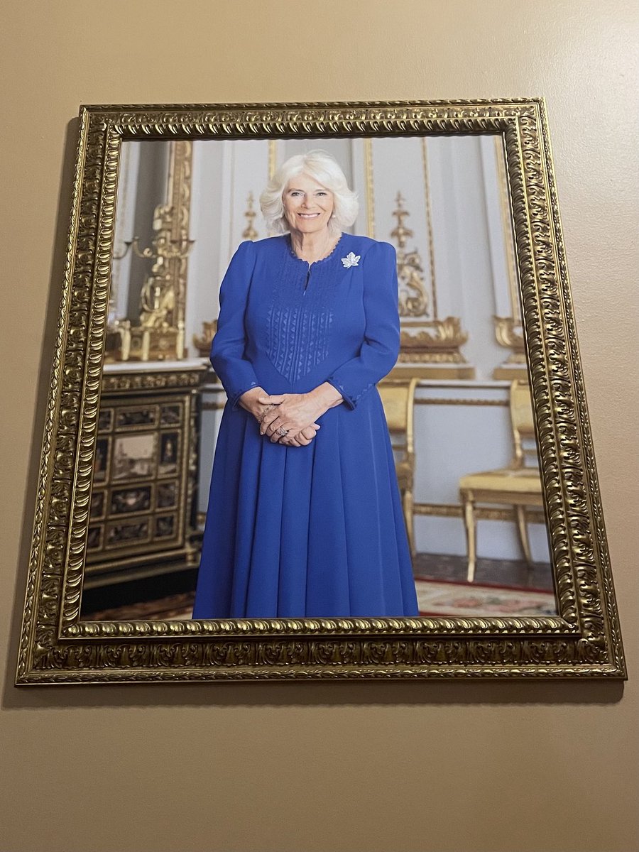 NEW: Official portraits of King Charles III and Queen Camilla have quietly been unveiled at Queen’s Park. 
#onpoli