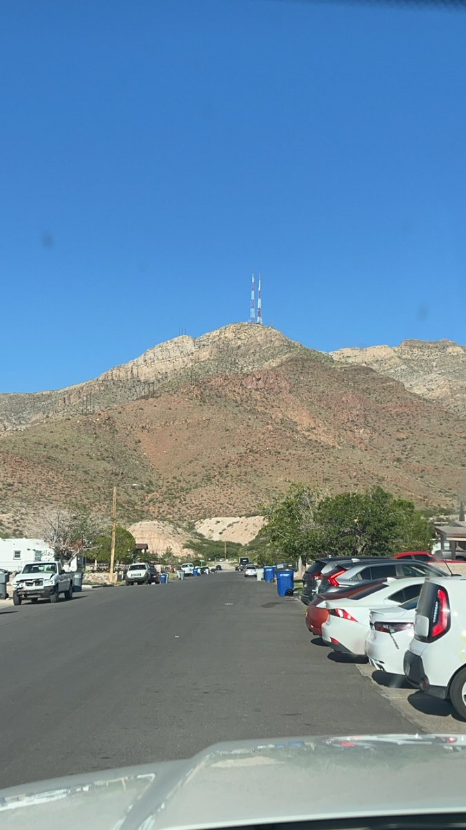 The road to the top is not easy but when you make it, the view is beautiful! 💪🏼#mountains #number1 #growth #leadership #Motivation