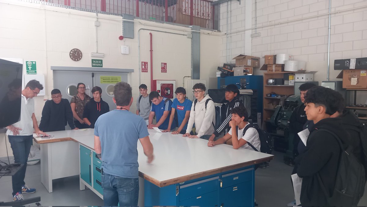 ❗️Bienvenidos todos❗️
Como os ha dicho Natalia nuestra Directora, "Vuestro futuro profesional comienza aquí y ahora"
 !A por ello!💪💪
❗️Buen curso 24_25❗️