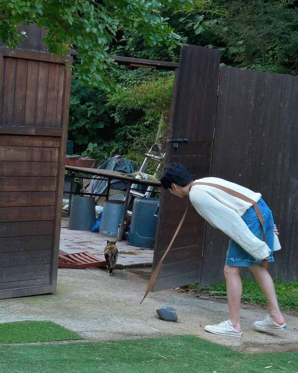 mailedhearts's tweet image. kalau berbicara bentuk cinta yang baik, namanya akan ‘ku sebut pertama kali.