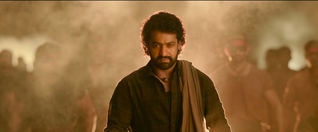 krrishnolan's tweet photo. #Devara #DevaraTrailer #NTR
#DevaraFromSep27       [3/n] https://t.co/4B4LZ3Anih