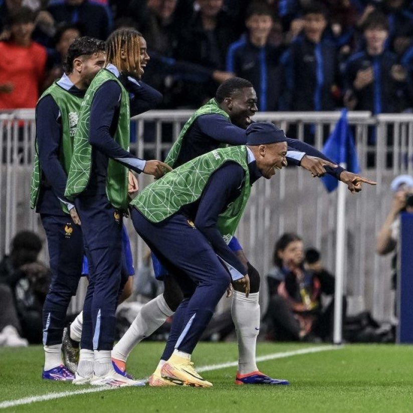 luna🥀 tweet media