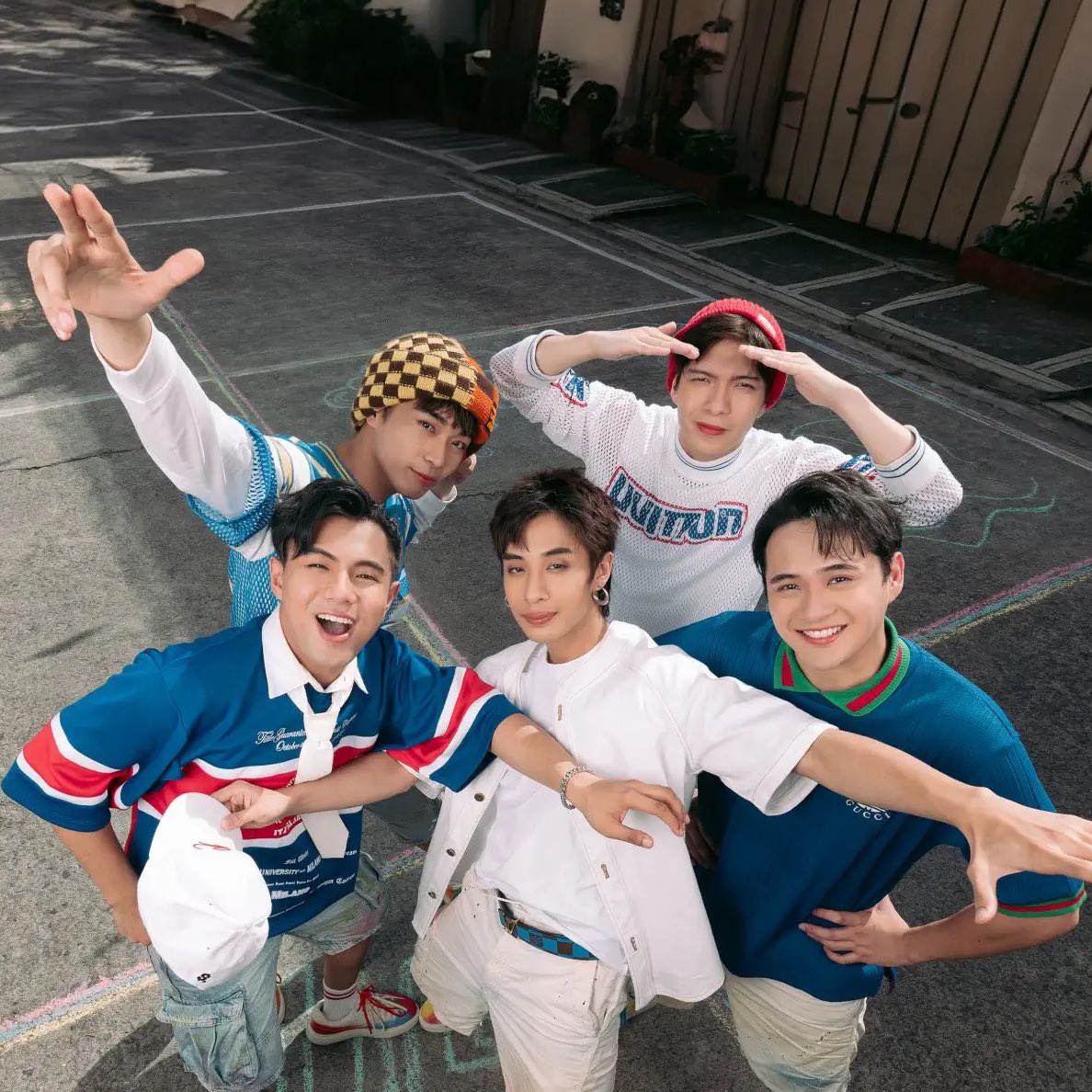 allchartsPH 🇵🇭 (@allchartsph) on Twitter photo .<a href="/bgyo_ph/">BGYO_PH</a>'s "Patintero" has been nominated for 'Song by New International Artist' at the <a href="/breaktudoawards/">BreakTudo Awards</a> 2024 in Brazil.
Voting will be open until October 10: vote.breaktudoawards.com/vote/musica-de… .<a href="/bgyo_ph/">BGYO_PH</a>'s "Patintero" has been nominated for 'Song by New International Artist' at the <a href="/breaktudoawards/">BreakTudo Awards</a> 2024 in Brazil.
Voting will be open until October 10: vote.breaktudoawards.com/vote/musica-de…