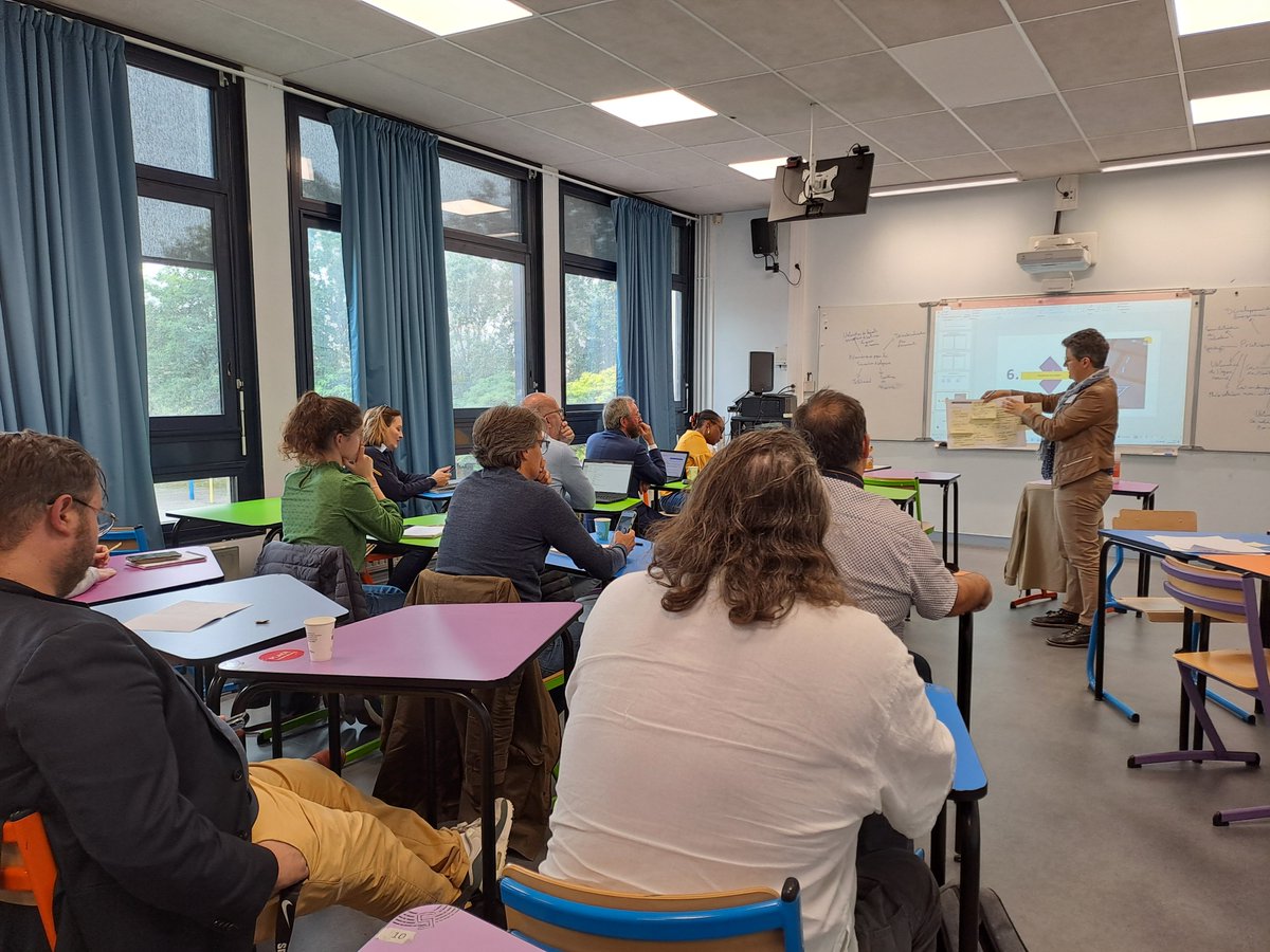 BRULON Emmanuel (@brulon95) on Twitter photo Merci pour l’atelier "diagnostic numérique responsable" organisé par Numixs de <a href="/RoissyAgglo/">Roissy Pays de France Agglomération</a>. Occasion de réunir des acteurs impliqués sur le territoire !
CARPF, associations ou entreprises dont <a href="/OrangeIDF/">Orange Île-de-France</a> ont eu des échanges fructueux en petits groupes restitués avec efficacité. Merci pour l’atelier "diagnostic numérique responsable" organisé par Numixs de <a href="/RoissyAgglo/">Roissy Pays de France Agglomération</a>. Occasion de réunir des acteurs impliqués sur le territoire !
CARPF, associations ou entreprises dont <a href="/OrangeIDF/">Orange Île-de-France</a> ont eu des échanges fructueux en petits groupes restitués avec efficacité.