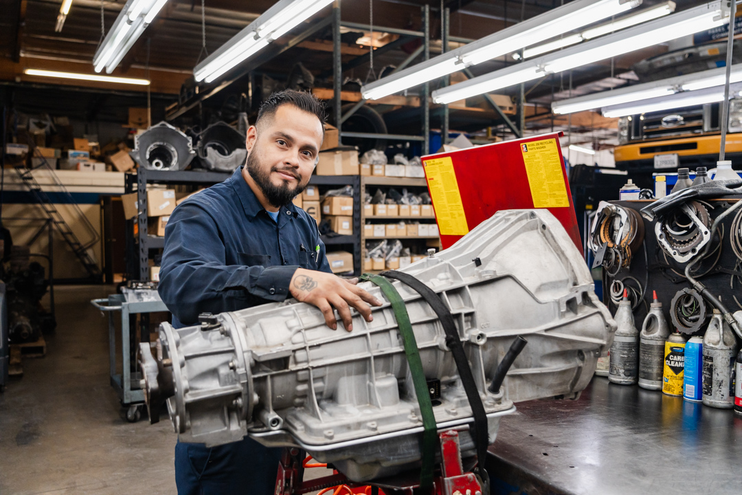 Protrans_Auto's tweet image. A vehicle&apos;s transmission is a very essential component. Whether your transmission needs service, a full rebuild, or anything in between, our experts can do it! 

📱 (951) 367-7400
💻   protransautomotive.com