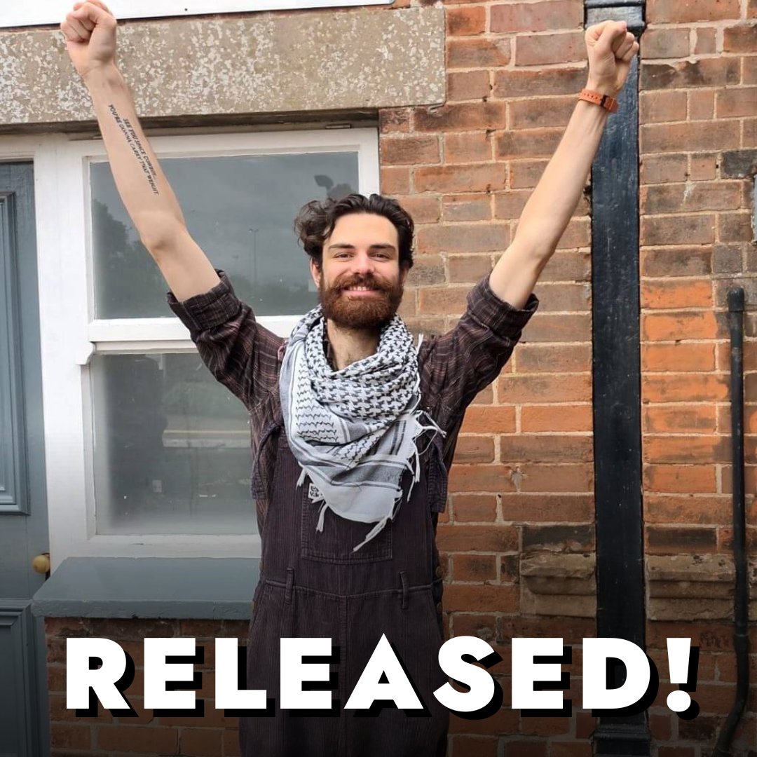 JustStop_Oil's tweet image. 🚨 GANTRY CLIMBER RELEASED

🔥 Paul Bell, 22, has just been released from HMP Wayland following months in prison on remand in 2022 and again after sentencing in August, as well as long periods on tag.

💀 To date, no fossil fuel lobbyists have spent a day in UK prisons.