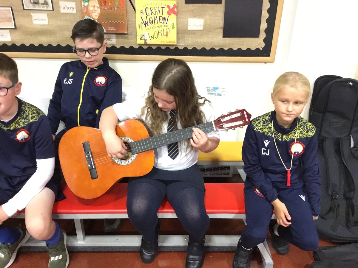 GA_Bury's tweet photo. Another wonderful morning of taster sessions for various musical instruments provided by @burymusic 
#MusicEdGA #SpecialDayEdGA https://t.co/Tk3naxanNO