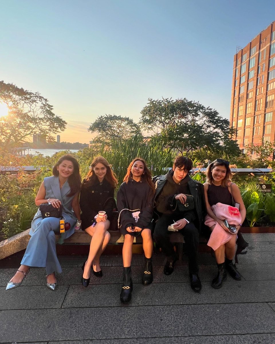 [100924] sopana_lavi IG post

—
w/ #PacificaGroup 💙

NANON COACH NYFW2025
#CoachNYFWxNanon
#CoachSpring25
#CoachNY #mynameisnanon
<a href="/Coach/">Coach</a> <a href="/mynameisnanon/">NANON</a>
